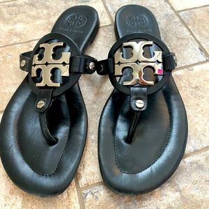 Tory Burch 7.5 black Miller